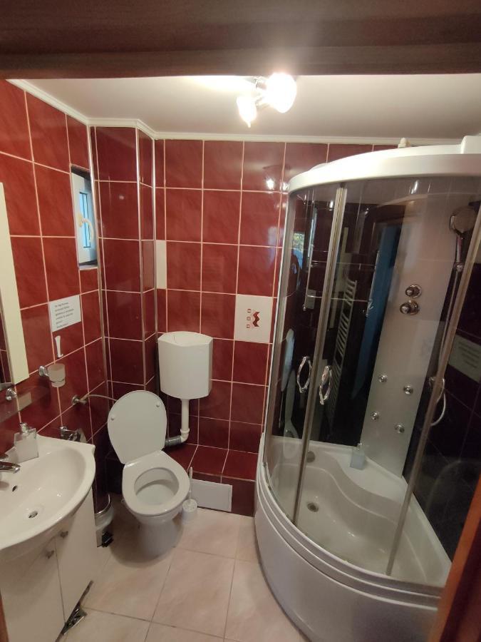 "Apartament"-Casa Genius Ploieşti Exterior foto
